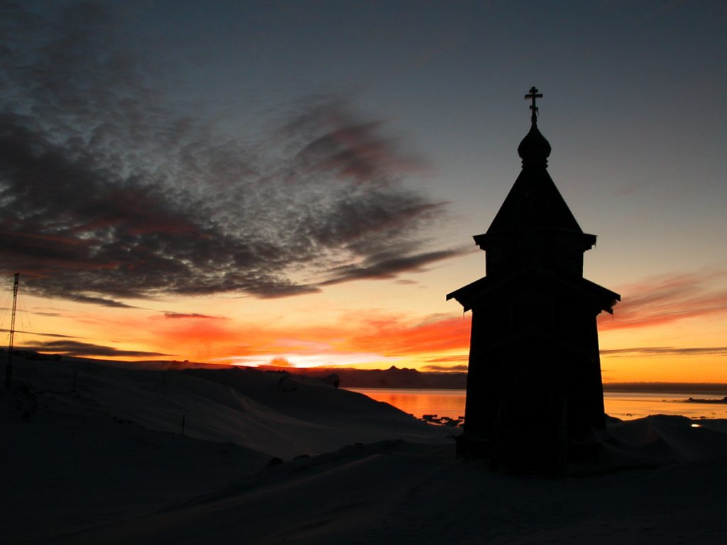 Церковь силуэт